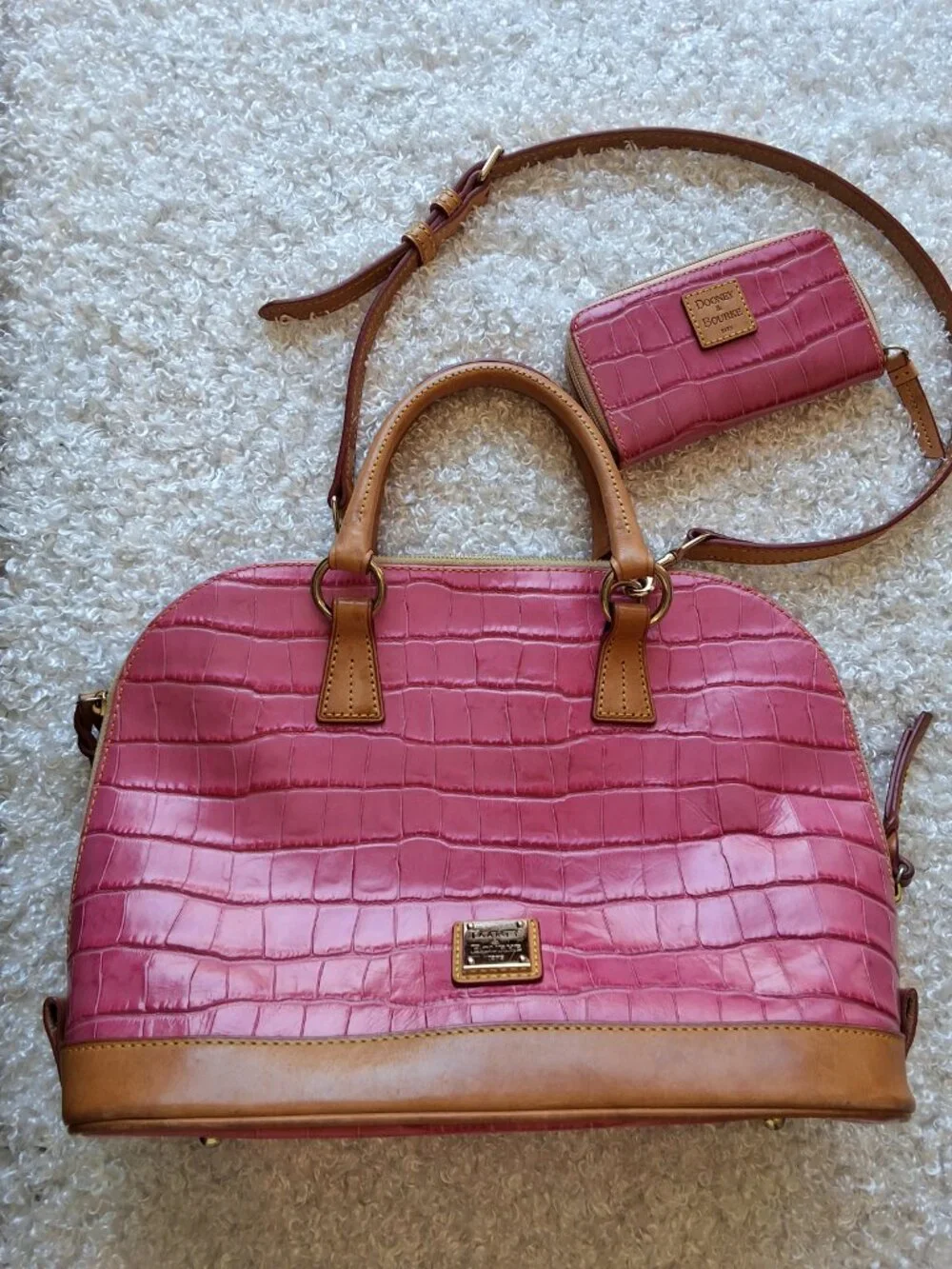 Dooney & Bourke excellent inside